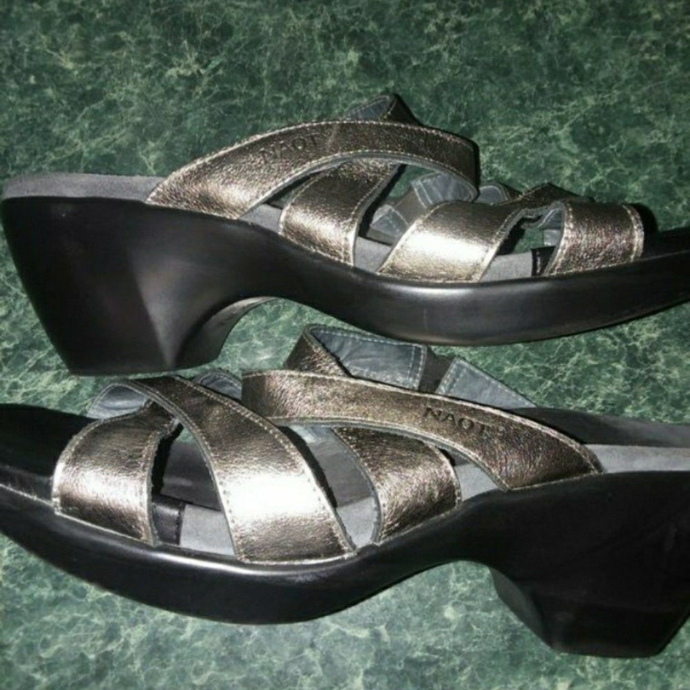 💞Naot-Sandal/Chunky Heel- Size40/US9